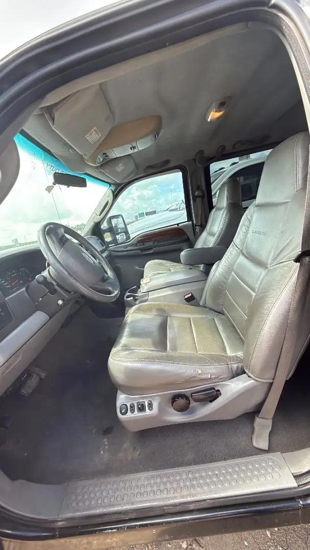 2004 Ford F-350 LARIAT