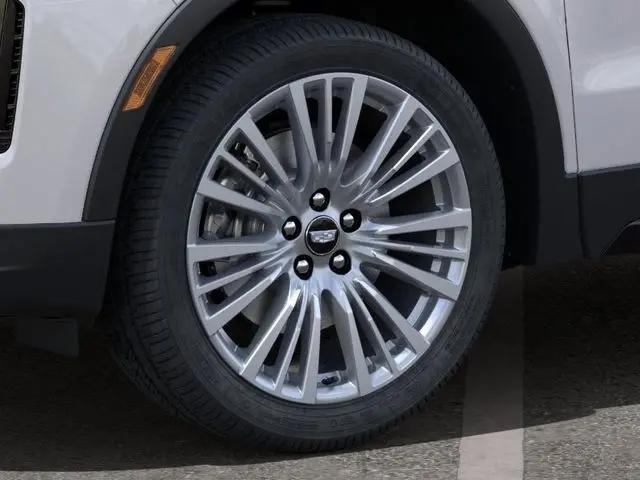 2024 Cadillac XT4 FWD Premium Luxury