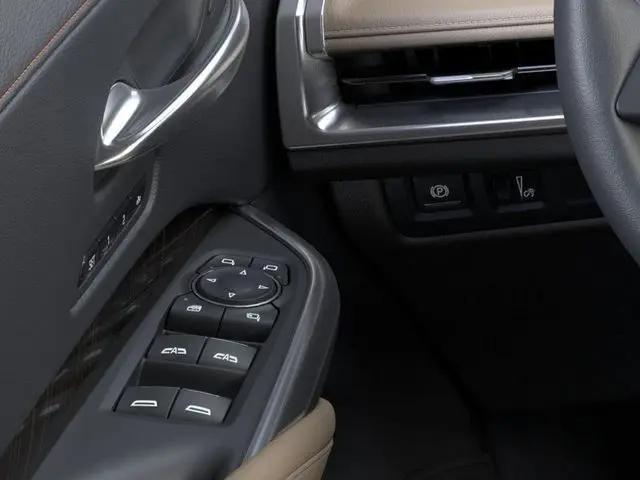 2024 Cadillac XT4 FWD Premium Luxury
