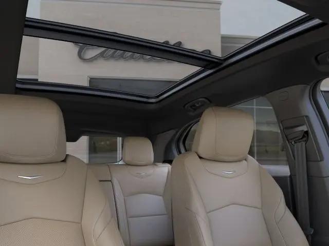 2024 Cadillac XT4 FWD Premium Luxury