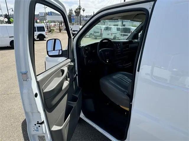 2014 GMC Savana 2500 Work Van