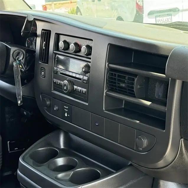 2014 GMC Savana 2500 Work Van
