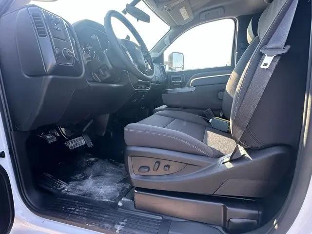 2024 Chevrolet Silverado 6500HD 1WT