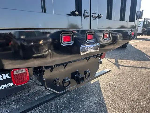 2024 Chevrolet Silverado 6500HD 1WT