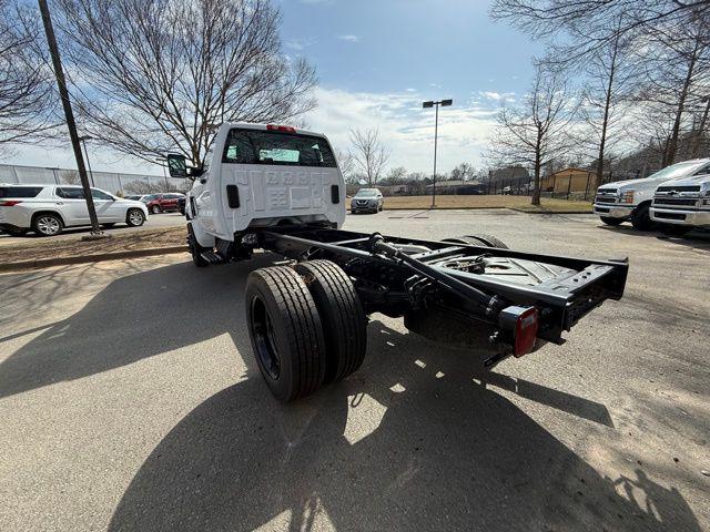 2024 Chevrolet Silverado 6500HD 1WT