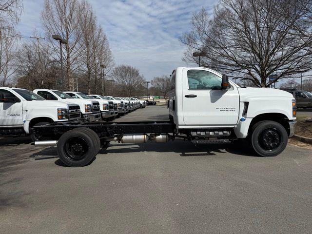2024 Chevrolet Silverado 6500HD 1WT