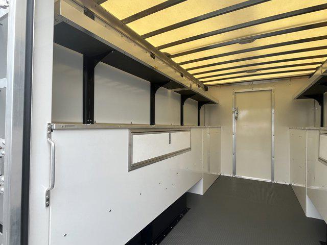 2025 Ford E-350 Cutaway Box Utility