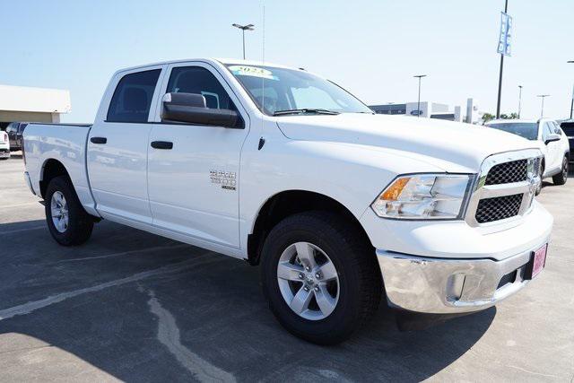 2023 RAM Ram 1500 Classic RAM 1500 CLASSIC TRADESMAN CREW CAB 4X4 57 BOX