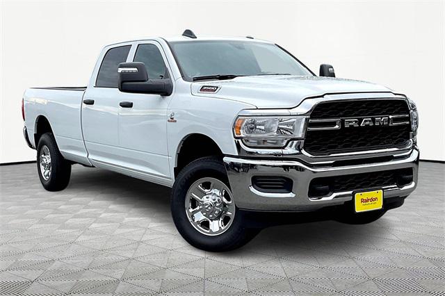 2024 RAM Ram 3500 RAM 3500 TRADESMAN CREW CAB 4X4 8 BOX