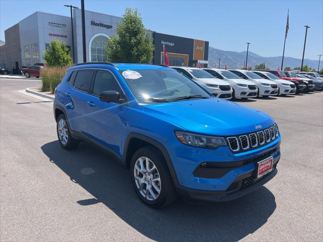 2024 Jeep Compass COMPASS LATITUDE LUX 4X4