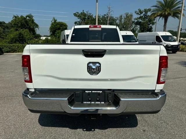 2024 RAM Ram 2500 RAM 2500 TRADESMAN CREW CAB 4X2 8 BOX