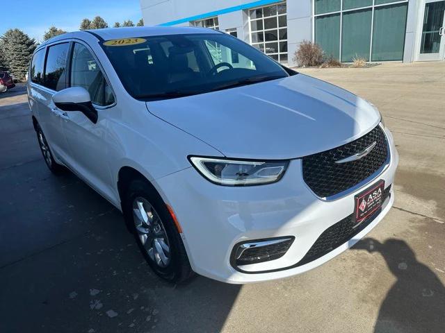 2023 Chrysler Pacifica Touring L AWD