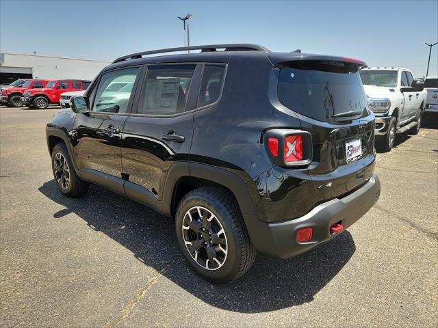 2023 Jeep Renegade RENEGADE TRAILHAWK 4X4