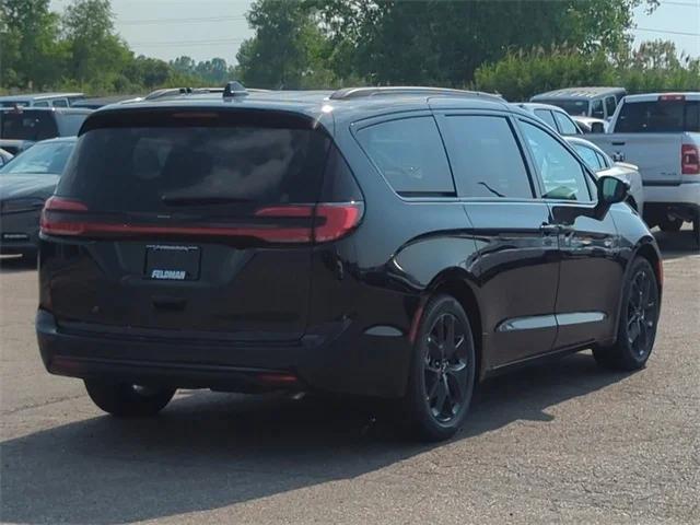 2024 Chrysler Pacifica PACIFICA LIMITED