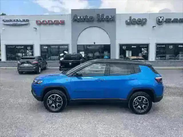 2024 Jeep Compass COMPASS TRAILHAWK 4X4