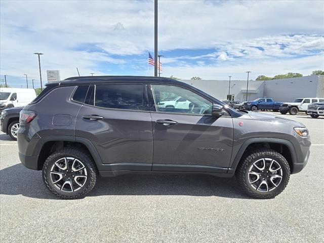 2024 Jeep Compass COMPASS TRAILHAWK 4X4