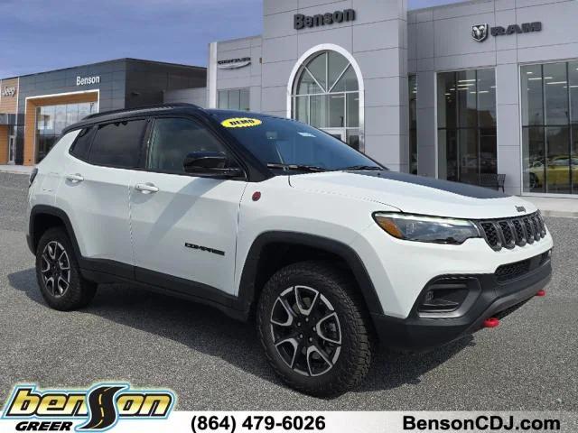 2024 Jeep Compass COMPASS TRAILHAWK 4X4