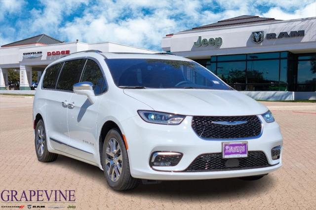 2024 Chrysler Pacifica Hybrid PACIFICA PLUG-IN HYBRID PINNACLE