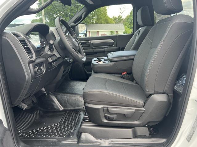 2024 RAM Ram 5500 Chassis Cab RAM 5500 TRADESMAN CHASSIS REGULAR CAB 4X2 120 CA