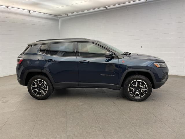 2024 Jeep Compass COMPASS TRAILHAWK 4X4