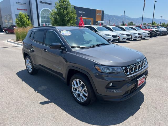 2024 Jeep Compass COMPASS LATITUDE LUX 4X4