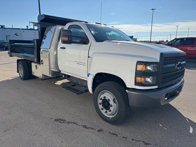 2024 Chevrolet Silverado 6500HD 1WT for sale in anesville, WI