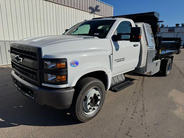 2024 Chevrolet Silverado 6500HD 1WT