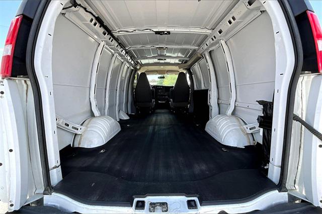 2023 GMC Savana Cargo RWD 2500 Regular Wheelbase Work Van