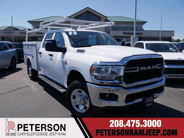 2023 RAM 3500 Tradesman Crew Cab 4x4 8 Box