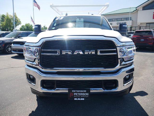 2023 RAM 3500 Tradesman Crew Cab 4x4 8 Box