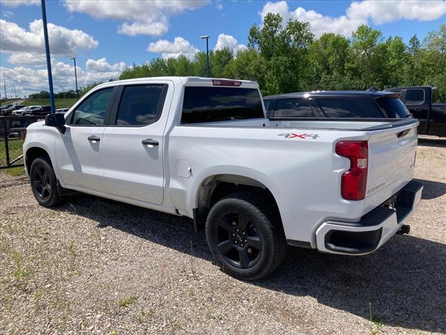 2023 Chevrolet Silverado 1500 4WD Crew Cab Short Bed Custom