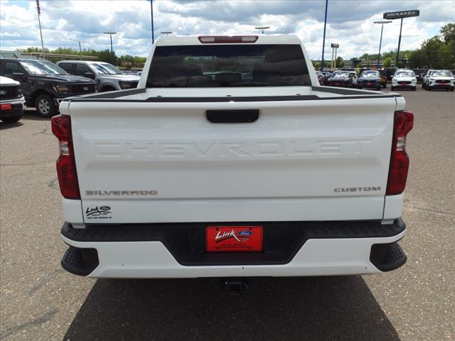 2023 Chevrolet Silverado 1500 4WD Crew Cab Short Bed Custom