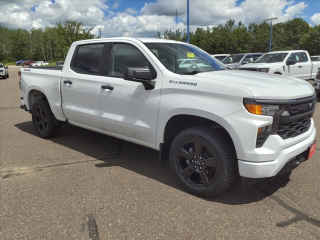 2023 Chevrolet Silverado 1500 4WD Crew Cab Short Bed Custom