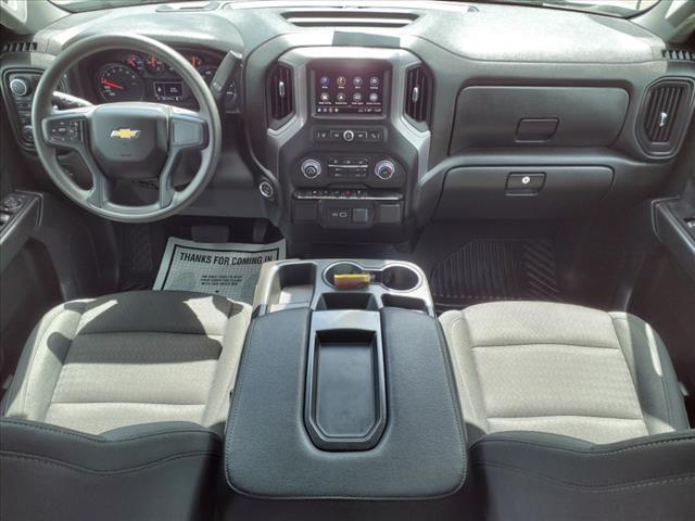 2023 Chevrolet Silverado 1500 4WD Crew Cab Short Bed Custom