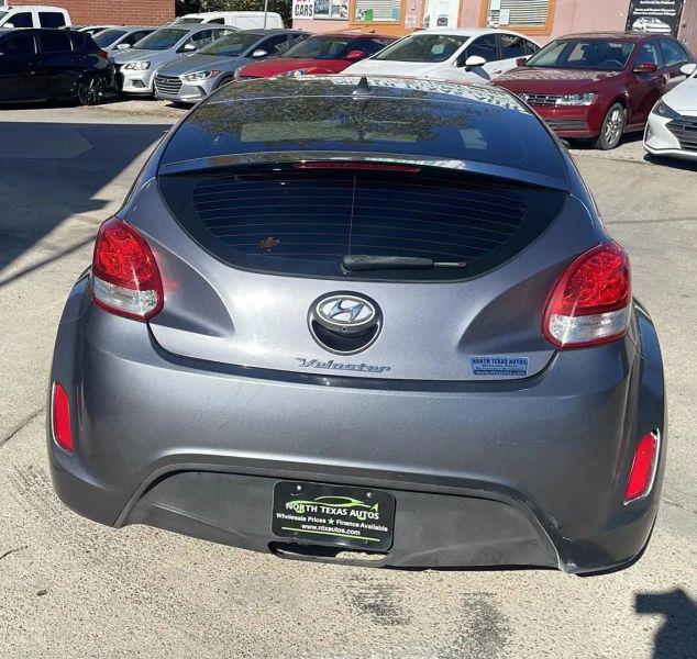2017 Hyundai Veloster Coupe 3D