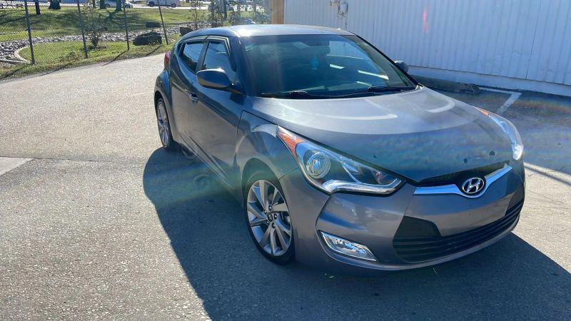 2017 Hyundai Veloster Coupe 3D