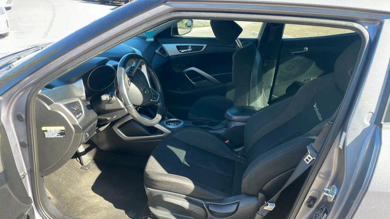 2017 Hyundai Veloster Coupe 3D