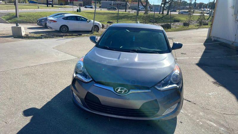 2017 Hyundai Veloster Coupe 3D