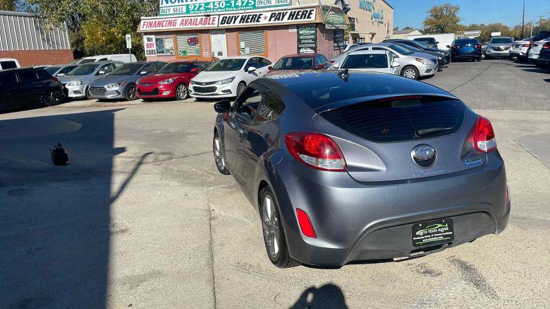 2017 Hyundai Veloster Coupe 3D