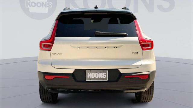 2021 Volvo XC40 T5 R-Design
