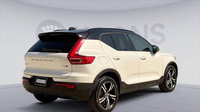 2021 Volvo XC40 T5 R-Design