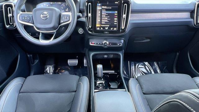 2021 Volvo XC40 T5 R-Design