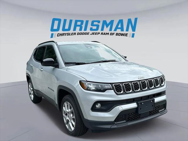 2024 Jeep Compass COMPASS LATITUDE LUX 4X4