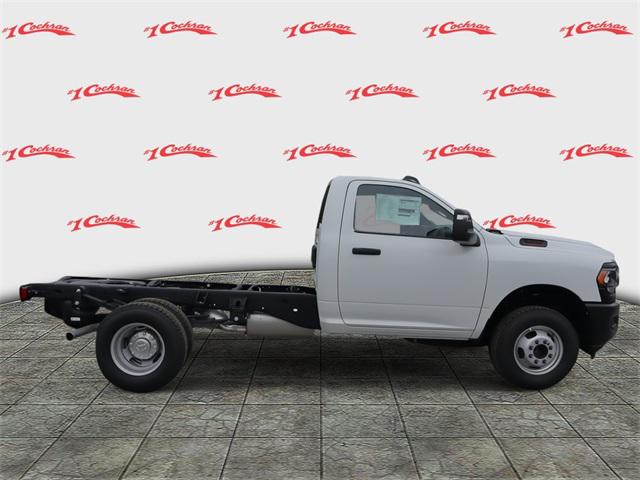 2024 RAM Ram 3500 Chassis Cab RAM 3500 TRADESMAN CHASSIS REGULAR CAB 4X4 60 CA