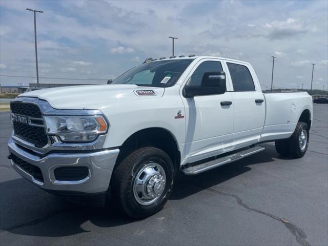 2024 RAM Ram 3500 RAM 3500 TRADESMAN CREW CAB 4X4 8 BOX