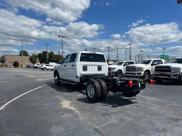 2024 RAM Ram 3500 Chassis Cab RAM 3500 TRADESMAN CREW CAB CHASSIS 4X4 60 CA