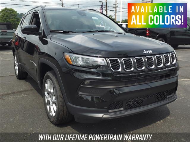 2024 Jeep Compass COMPASS LATITUDE LUX 4X4