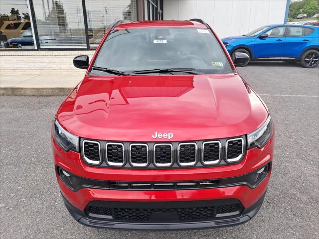 2024 Jeep Compass COMPASS LATITUDE 4X4