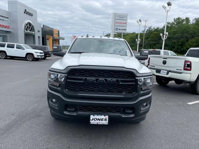 2024 RAM Ram 3500 Chassis Cab RAM 3500 TRADESMAN CREW CAB CHASSIS 4X4 60 CA