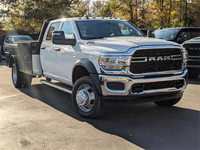 2024 RAM Ram 5500 Chassis Cab RAM 5500 TRADESMAN CHASSIS CREW CAB 4X4 84 CA